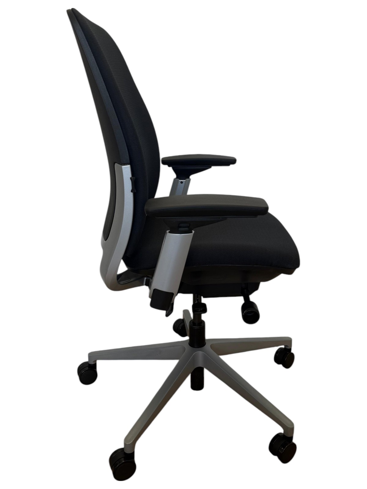 Steelcase Amia Grey/Black